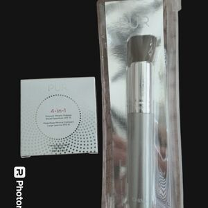 Pur 4 in 1 mineral foundation compact and chisel brush. Both NEW